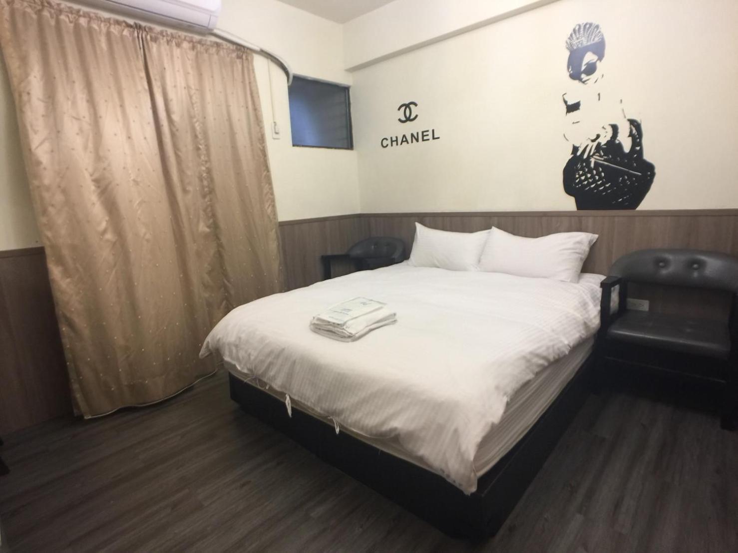 Love Feng Jia Apartment Hotel Taichung Dış mekan fotoğraf
