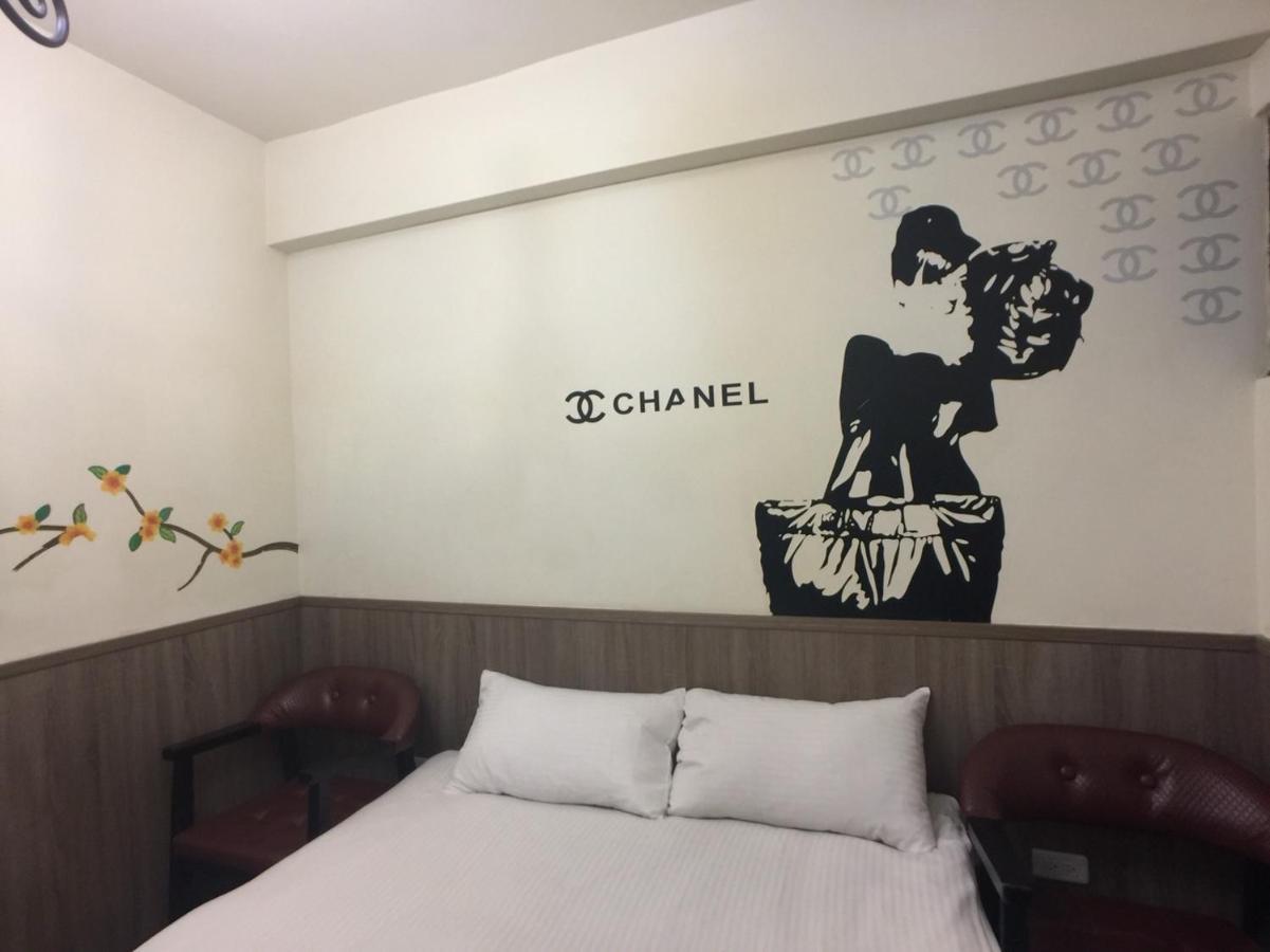 Love Feng Jia Apartment Hotel Taichung Dış mekan fotoğraf