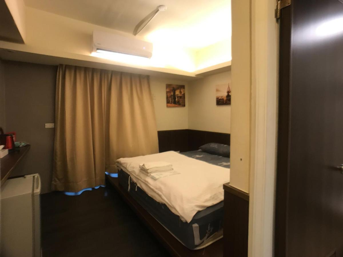 Love Feng Jia Apartment Hotel Taichung Dış mekan fotoğraf