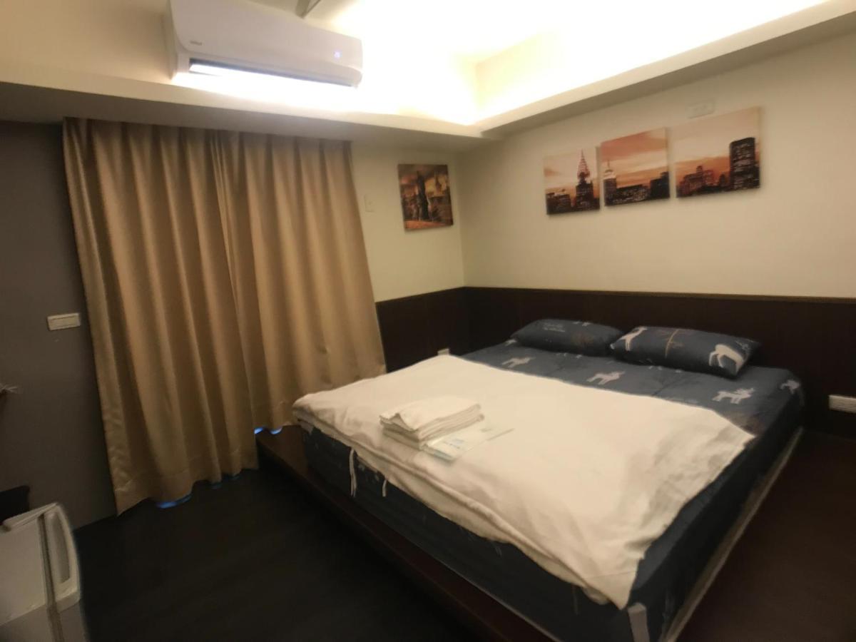 Love Feng Jia Apartment Hotel Taichung Dış mekan fotoğraf