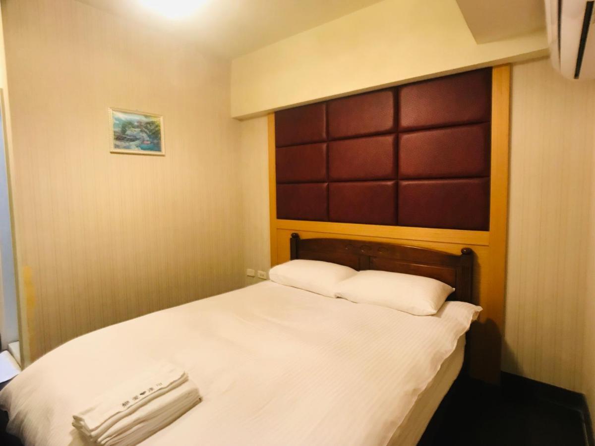 Love Feng Jia Apartment Hotel Taichung Dış mekan fotoğraf